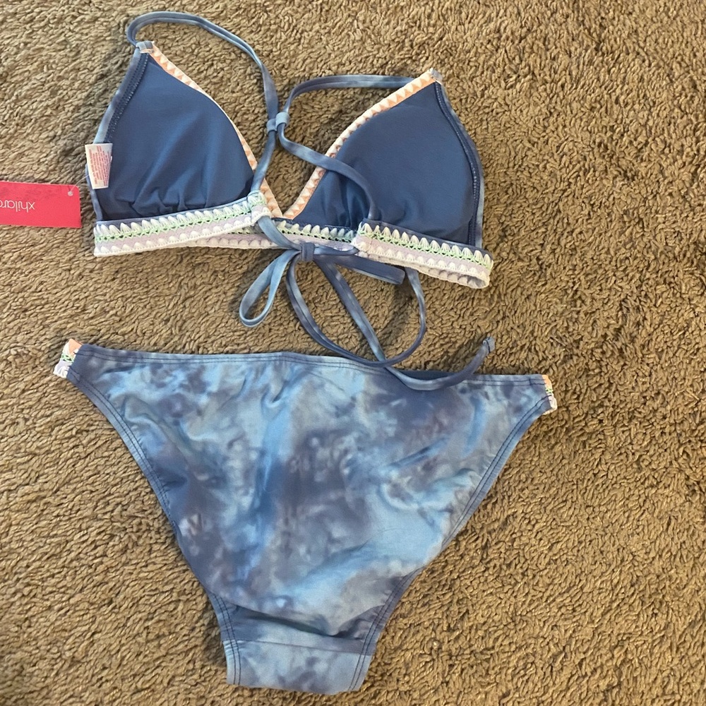 Xhilaration (target) swimsuit blue and white tie-dye- top and bottom are size S - Picture 2 of 3